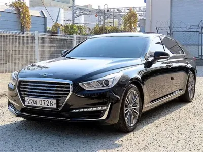 Genesis EQ900