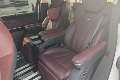 Hongqi HQ9