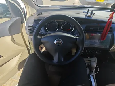 Nissan Livina