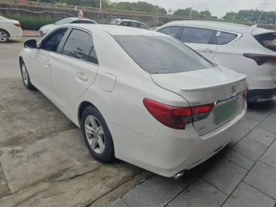 Toyota Reiz