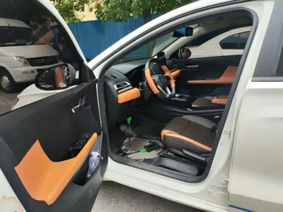 BYD e2