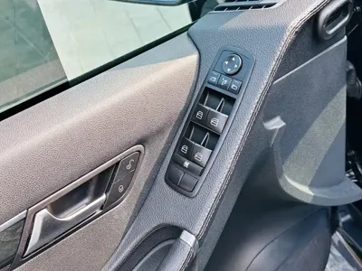 Mercedes-Benz R-Class