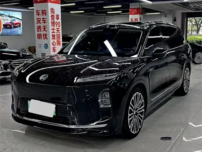 Nio ES8
