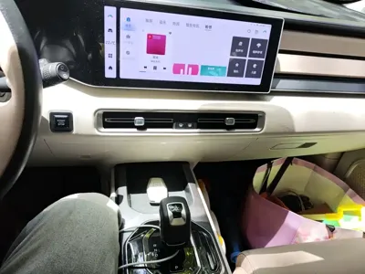Geely ICON