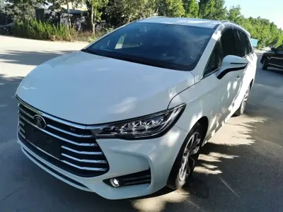 BYD MAX