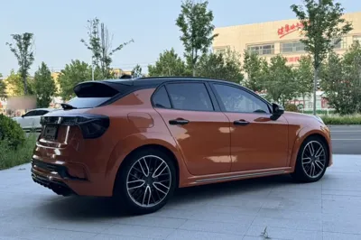 Lynk & Co 02 Hatchback