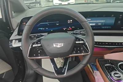 Cadillac Optiq