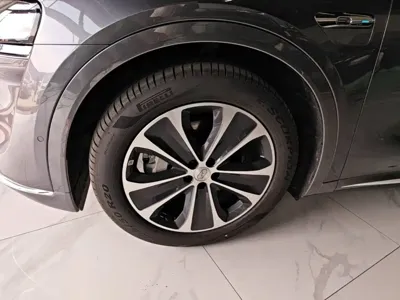 智界 Zhijie R7