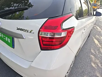 Toyota Yaris L