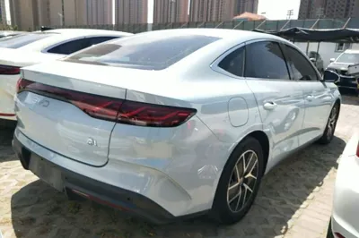 BYD Qin L