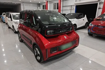 Baojun E300