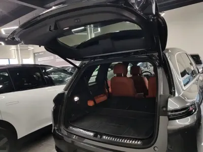 Li Auto Li L8