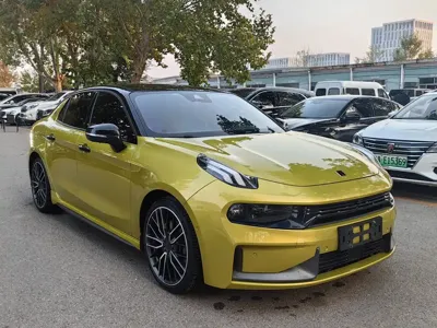 Lynk & Co 03