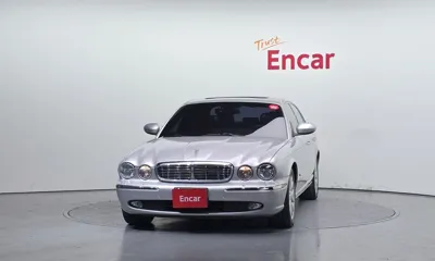 Jaguar XJ-6