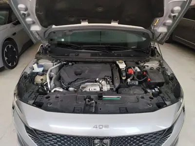 Peugeot 408