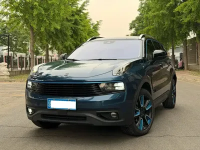 Lynk & Co 01