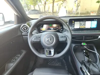 MG MG5