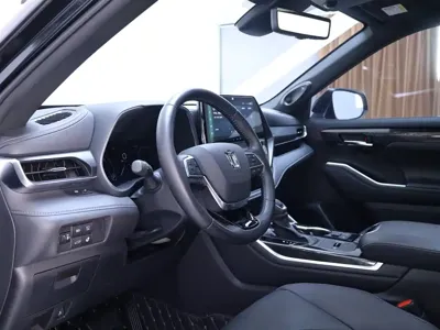 Toyota Crown Kluger