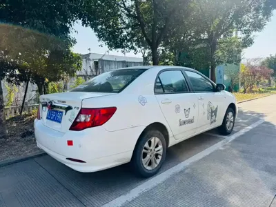 BYD F3