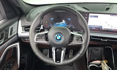 BMW iX1