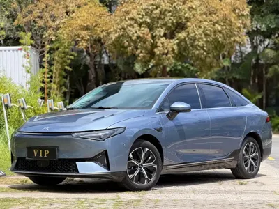 Xpeng P5