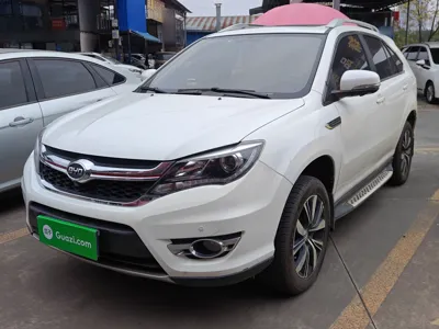 BYD S7