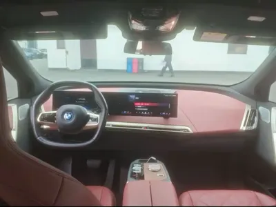 BMW iX