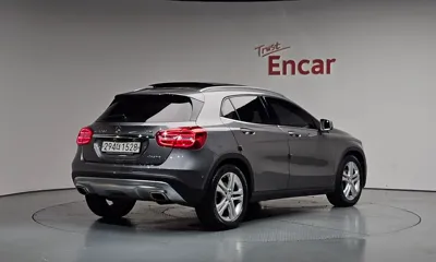 Mercedes-Benz GLA-Class