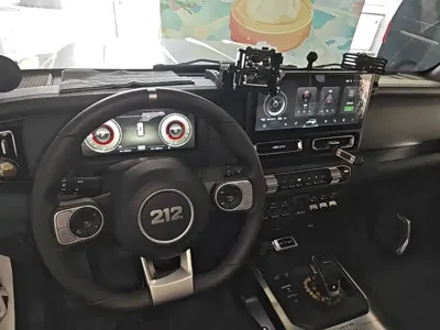 212 212 T01