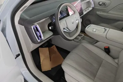Leapmotor B10