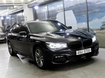 BMW 7-Series