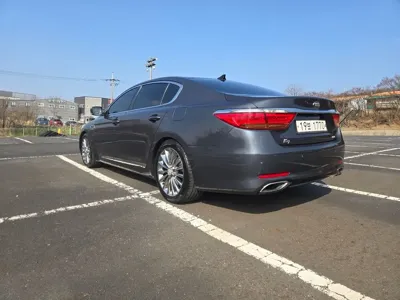 Kia K9