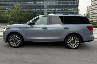 Lincoln Navigator