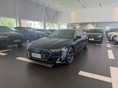 Audi A7L