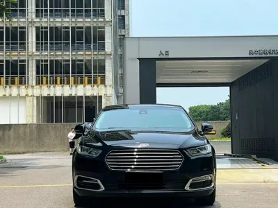 Ford Taurus