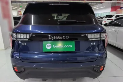 Lynk & Co 01