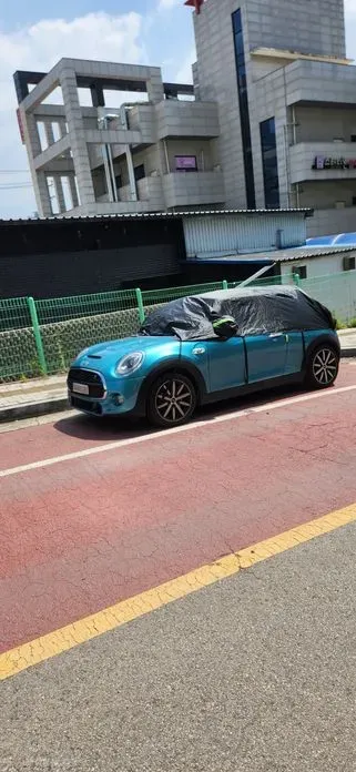 MINI Cooper Convertible