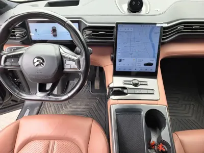 Nio EC6