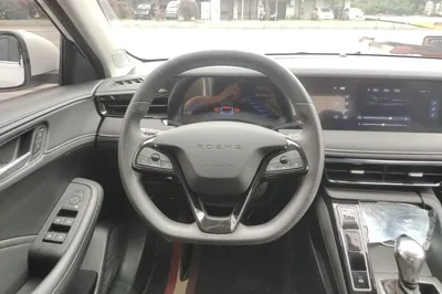 Roewe i5