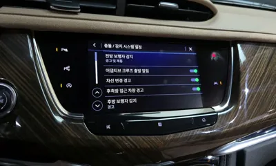 Cadillac XT6