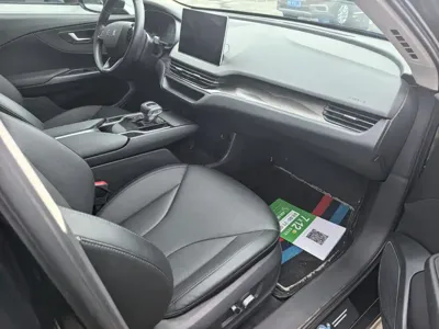 Hongqi Hongqi E-QM5