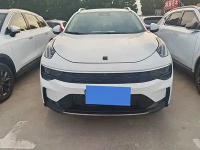 Lynk & Co 01
