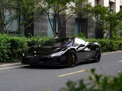 Ferrari F8