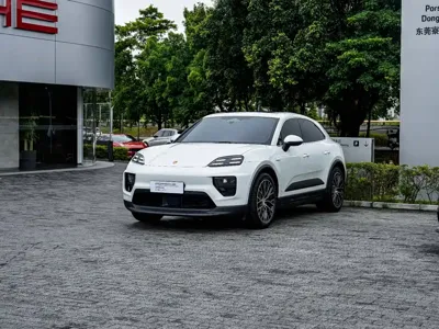 Porsche Macan EV