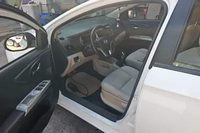 Dongfeng Aeolus A30