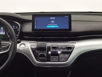 Roewe iMAX8