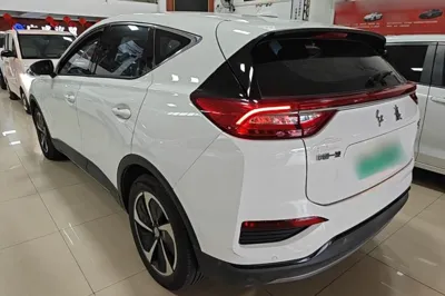 Hongqi E-HS3
