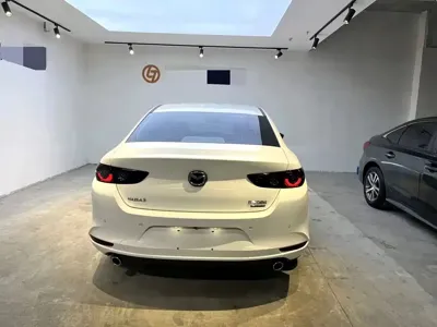 Mazda 3 Axela