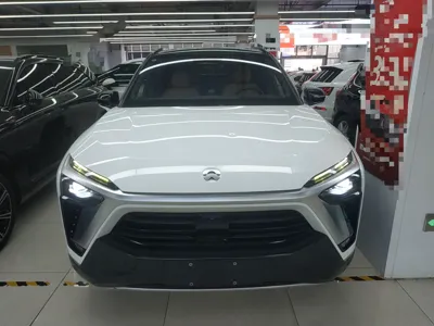 Nio ES8