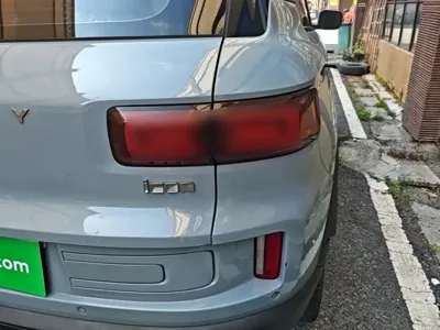 Geely ICON